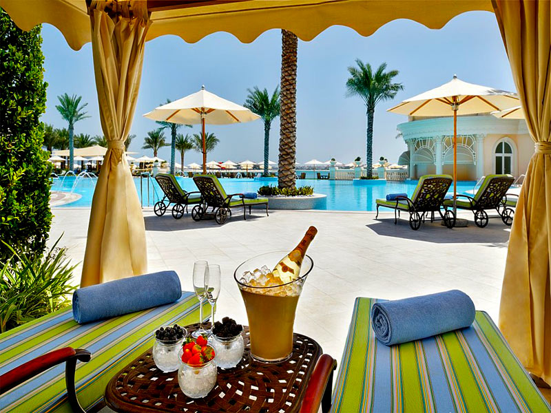 استخر هتل رافلز پالم دبی