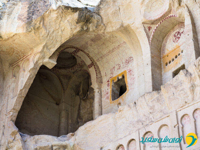 معماری کلیسای سنت جان باپتیست