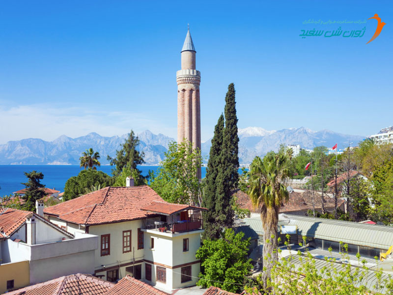 مسجد یولی مناره آنتالیا